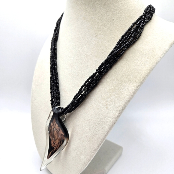 VINTAGE Black Seed Bead Italian Glass Pendant Necklace - Picture 2 of 9